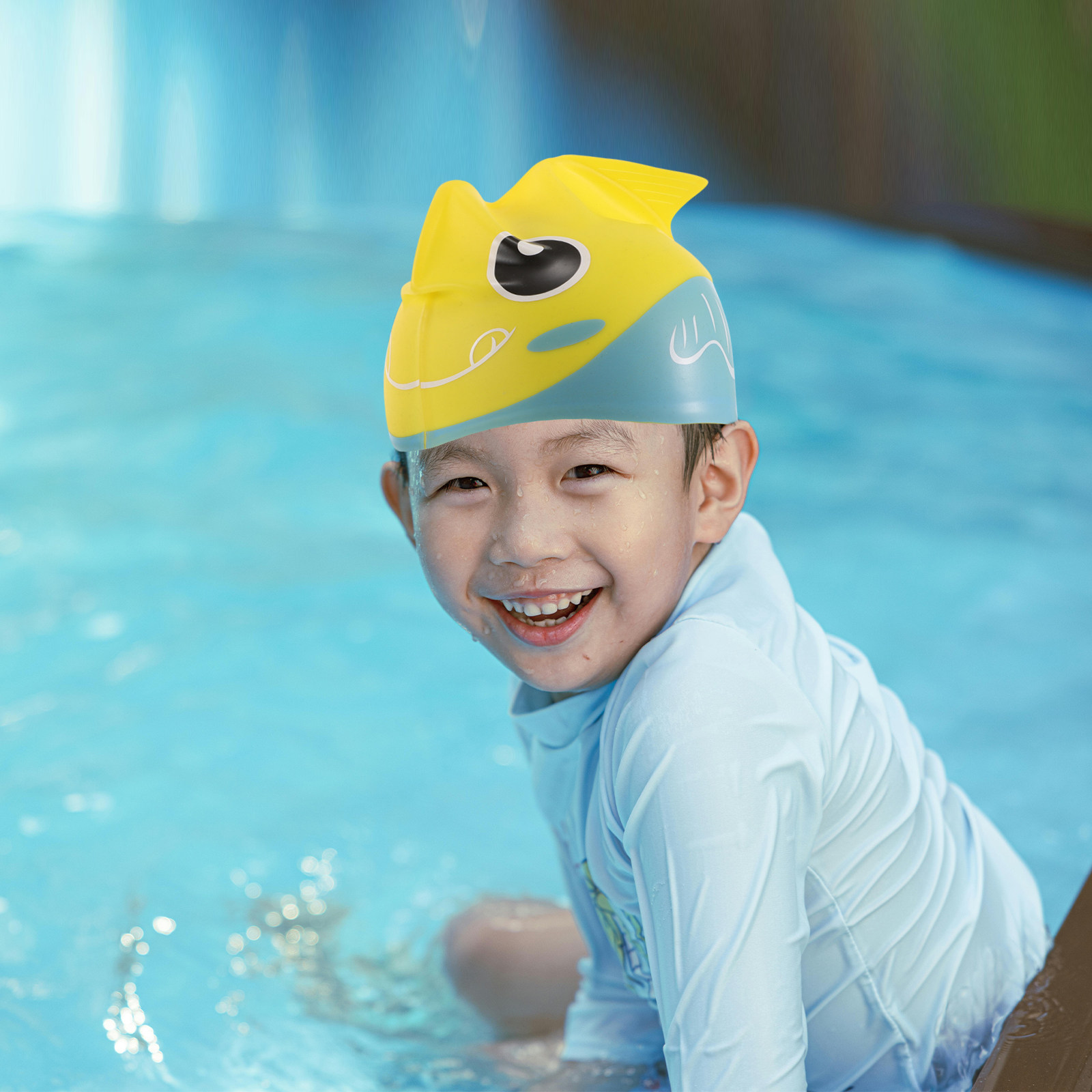 シリコン製スイムキャップ。かわいい魚の柄で、防水性があり、耳 - Swim Hat Silicone のレビューと価格