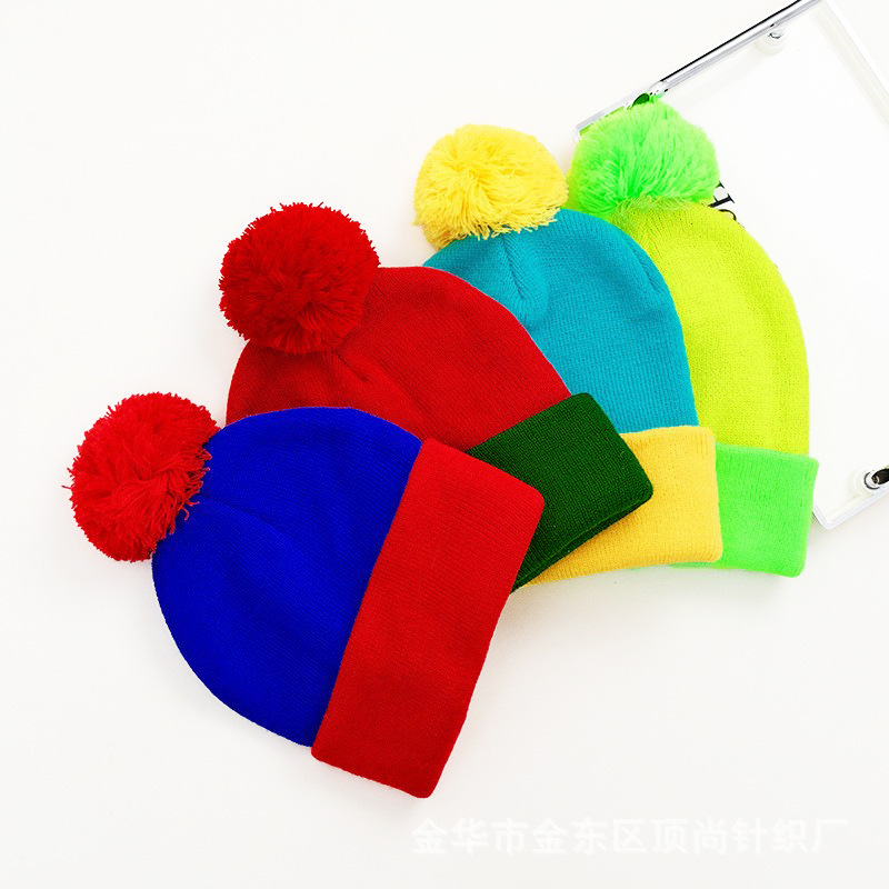 厚手のニット素材を使用した冬用アクセサリー。ポンポン付きのニ - Beanie Cuffed Knit のレビューと価格